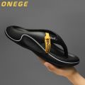 A Pair of Summer Men's Flip-Flops for Couples, Men's Breathable New Wear-Resistant Non-Slip Slippers for Outer Wear, Comfortable Thick-Soled Simple Men's Shoes.
