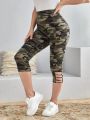 Plus Size Women's Camo Capri Leggings with Side Stripe Cutouts Stylish High Elasticity Knit Sporty  Fashionable Casual Pants. 