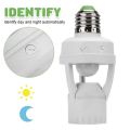 Motion Sensor Infrared LED Bulb Holder: Automatic ON/OFF Light, E27 Lamp Holder, 220V. 