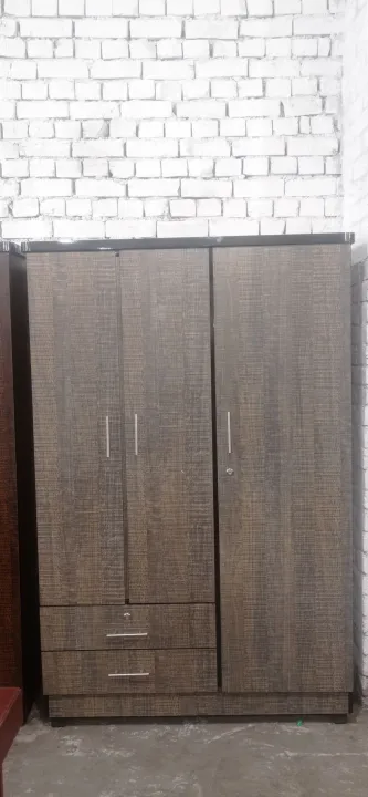 Almari%20%7C%20Wardrobe%20%7C%20Suiting%20Almari%20l%20Cupboard%20-%20Image%203