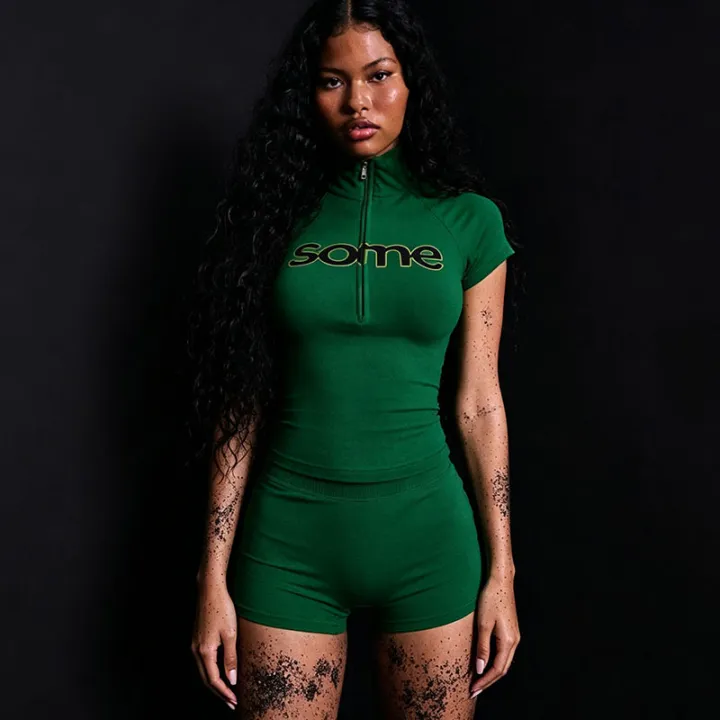 %20Street%20Contrasting%20Short%20Sleeve%20Zipper%20Top%20European%20American%20Spicy%20Girl%20Women's%20Tight%20Fitting%20Sports%20Shaping%20Shorts%20Set%20-%20Image%203