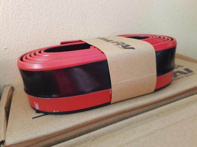 Samurai%20rubber%20bumper%20lip%20black%20red%20edge%20samurai%20rubber%20tongue%20car%20accessories%20-%20Image%202