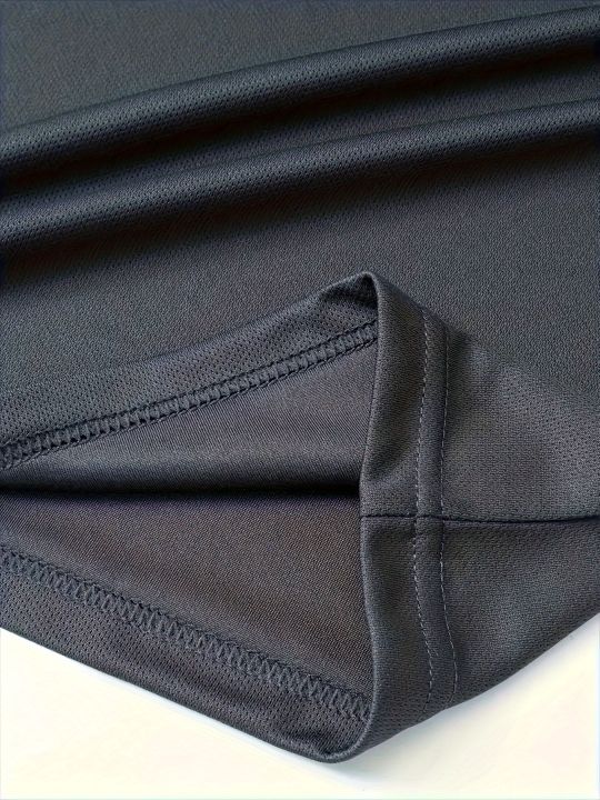 New%20summer%20fitness%20sportswear%20for%20men,%20short-sleeved%20T-shirt%20and%20shorts%20two-piece%20set,%20breathable%20and%20quick-drying%20casual%20wear.%20-%20Image%206
