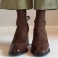Spliced square Head High-end Chelsea Boots Women 2025 Autumn New French Style with Skirt Lightweight Thick Heel Short Boots.