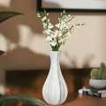Home decorative vase 17 cm long.