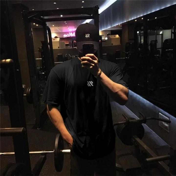Men%20Brand%20Sports%20t%20shirt%20Men%20Short%20sleeve%20Cotton%20T-shirt%20Fitness%20Bodybuilding%20loose%20Running%20t%20shirt%20Male%20Summer%20Training%20tops%20-%20Image%203