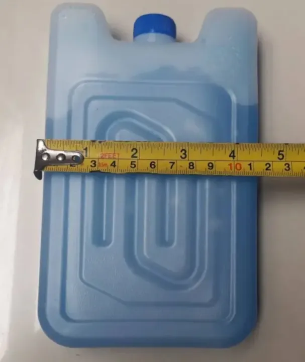 Gel%20bottle%20Ice%20pack%20bottle%20for%20ice%20box%20air%20coolers,%20ac%20cooler%20and%20dc%20cooler,%20refreezable%20icepack,%20Cooling%20refrigerant%20-%20Image%204