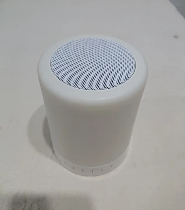 Bluetooth%20Speaker%205watt%20with%208%20Colourful%20Modes%20-%20Image%207