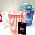 Small Round Slatted Wastebasket for Office or Home
Durable PP Plastic Mini Trash Can, 8.5 cm Base with handle.