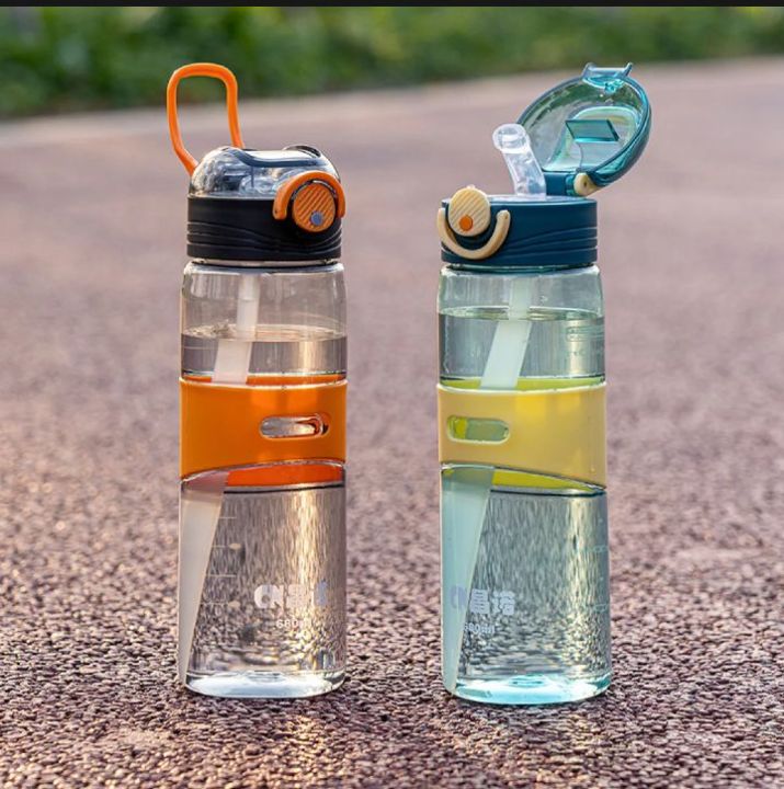 Sports straw water cup, plastic space cup, leak-proof and drop-resistant absorbent cup when going out(680ml)