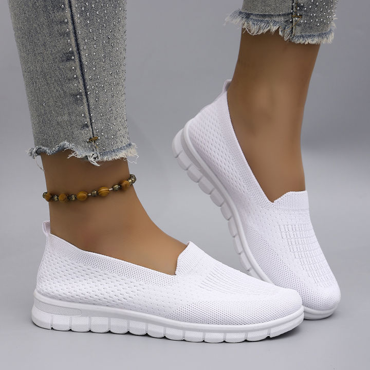 Spring%20new%20women's%20sports%20shoes,%20fashionable,%20breathable,%20lightweight,%20non-slip,%20wear-resistant,%20casual%20sports%20shoes,%20flat%20shoes%20-%20Image%204