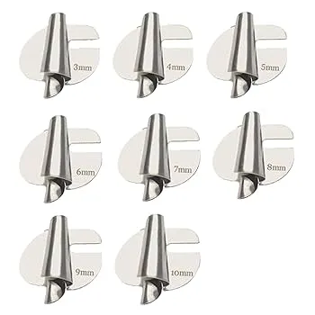 Universal%20Scroll%20Hemmer%20Presser%20Foot%20%7C%20Rolled%20Hem%20Folder%20Attachment%20for%20Sewing%20Machines%20(Available%20in%203mm-12mm%20Sizes)%20-%20Image%205