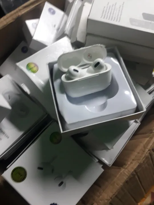 True%20Wireless%20Bluetooth%20Airpods%20-%20Image%202
