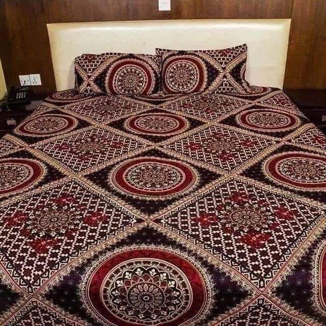 Double Size Bedsheet With 2 Pillowcover ( 4x6ft )