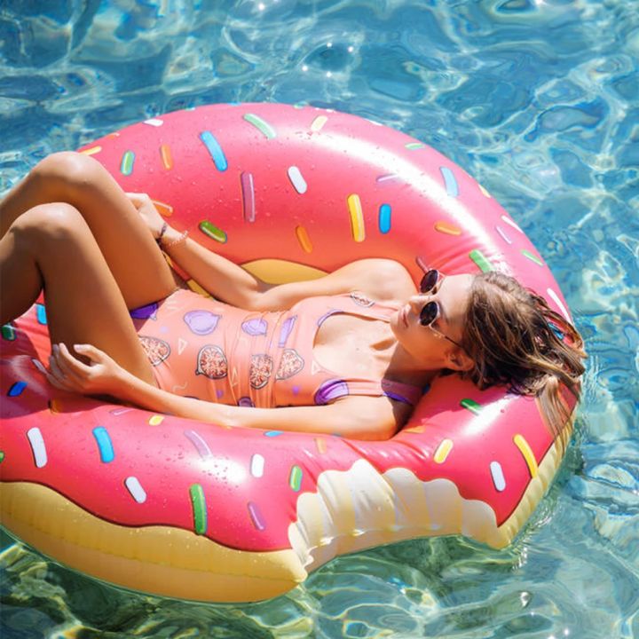 Swimming Ring Inflatable Donut  Giant Pool Float Summer Outdoor Activitives Beach Party Swimming Pool Inflatable Mattress Water