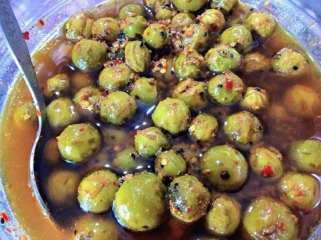 Original%20Shikarpuri%20Lasoory%20ka%20Achar%20-%20Image%203