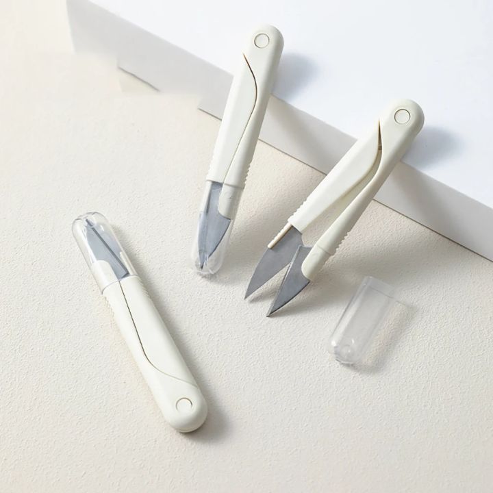 3/2/1PCS%20Stainless%20Steel%20Spring%20Small%20Scissors%20with%20Cover%20Portable%20Thread%20Cutting%20Head%20Sewing%20Scissors%20-%20Image%204