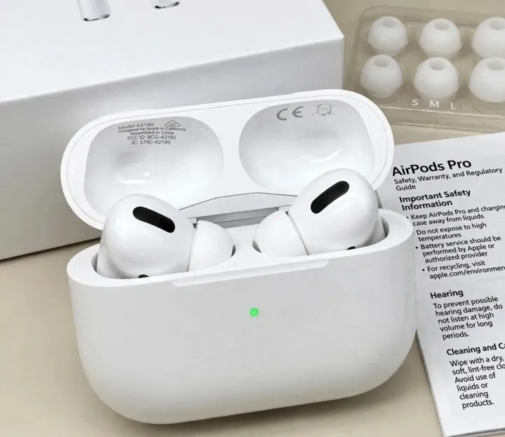 TWS%20Wireless%20Earbuds%20with%20Charging%20Case%20%E2%80%93%20%20Bluetooth%20Stereo%20Earphones%20-%20Image%204