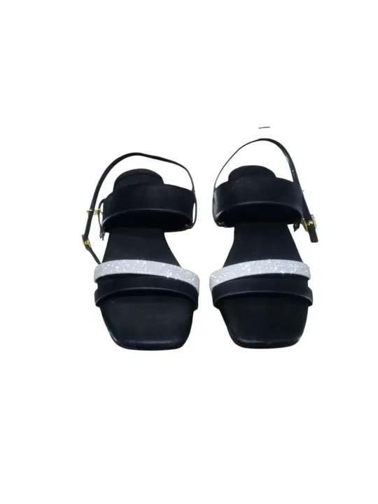Stylish%20Lightweight%20Women's%20Sandals%20%E2%80%93%20Comfortable,%20Casual%20Design%20with%20Decorative%20Straps%20-%20Image%204