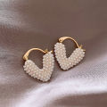 Light Luxury Unique New Design Love lmitation Pearl Earrings Heart Hoop Earring for Women Wedding Prom Metaljewelry Fashion Jewe. 