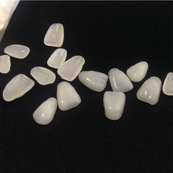70PCS/Package%20Dental%20Ultra-Thin%20%20Veneers%20Resin%20Teeth%20Upper%20Anterior%20Hot%20-%20Image%202