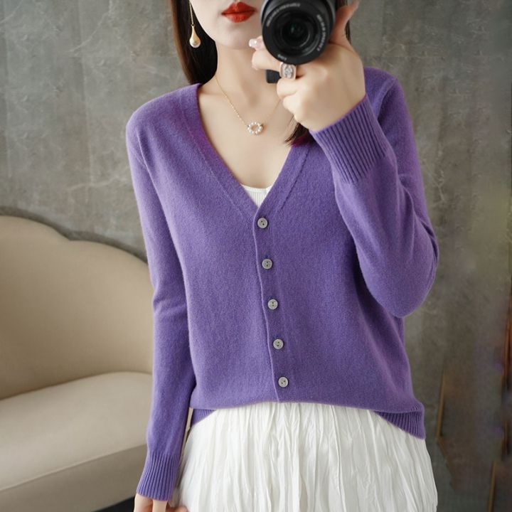 2025%20new%20V-Neck%20Temperament%20Small%20Fragrance%20Women's%20Knitted%20Sweater%20Coat%20Special%20Cardigan%20ZHI%20D035%20-%20Image%206