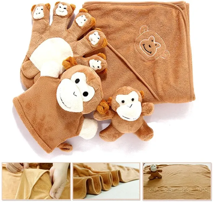 Premium%20Extra%20Soft%20Cartoon%20Animal%20Shape%20Hooded%20Bamboo%20Baby%20Bath%20Towel%20Set%20Set%20of%204%20-%20Image%206