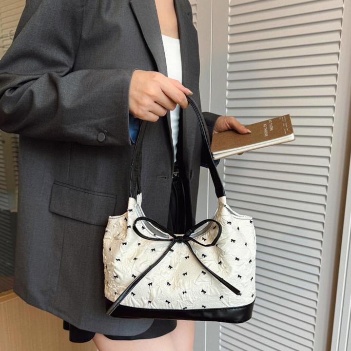 Sweet%20Single%20Shoulder%20Underarm%20Bag%20Bow%20Print%20Tote%20Bag%20Fashion%20Underarm%20Bag%20Protable%20Casual%20Commute%20Niche%20Handbags%20-%20Image%203
