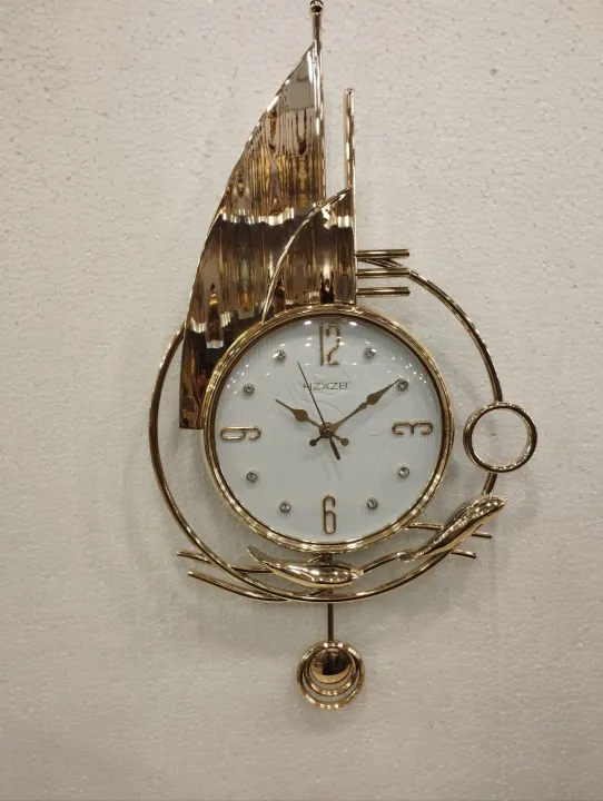 Pendulum%20Wall%20Clock%20-Plastic%20made%20%7C%20%20Black%20dial%20with%20Golden%20colour%20outter%20body.%20-%20Image%205