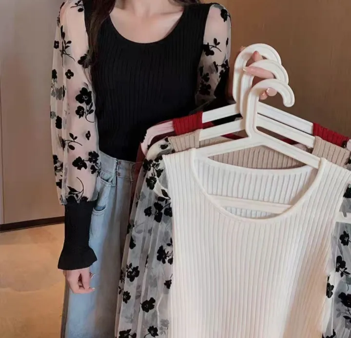 Casual%20Fashion%20Contrast%20Floral%20Full%20Sleeve%20Mesh%20Mock%20Neck%20Tee%20-%20Image%205