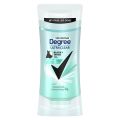 Degree UltraClear Black + White Antiperspirant Stick Deodorant for 72H Sweat & Odour Protection Pure Rain anti white marks and yellow stains 74 g. 