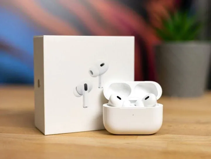 Apple%20Airpods%20Pro%202nd%20Generation%20-%20Image%205
