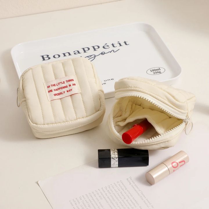 Korean%20Mini%20Cute%20Square%20Cosmetic%20Bag%20Women%20Portable%20Earphones%20Lipstick%20Sanitary%20Napkins%20Storage%20Pouch%20Small%20Makeup%20Zipper%20Bags%20-%20Image%202
