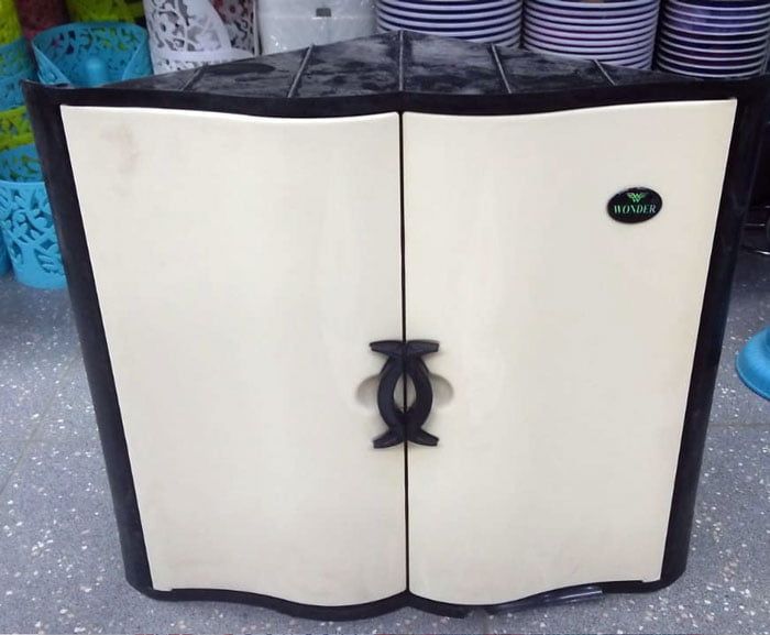 plastic%20corner%20cabinet%20/%20corner%20cabinet%20for%20Bathroom%20/%20cabinet%20for%20kitchen%20&%20rooms%20/%20Pure%20colour's%20cabinet%20-%20Image%204