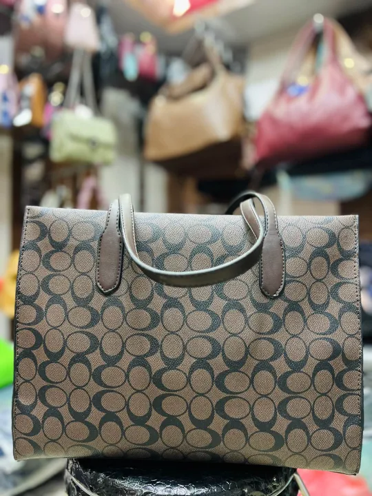 Coach%20Tote%20Bag%20-%20Image%206