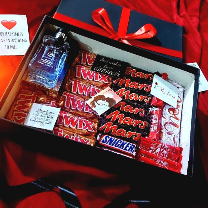 Gift%20box%20of%20chocolates%20and%20perfume%20-%20Image%202