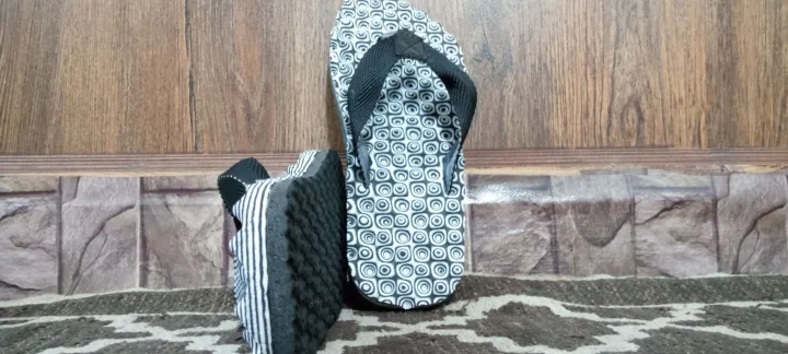 Slippers%20by%20Cresceent%20Shoe%20at%20(30%25%20off%20)%20in%20every%20colour%20size%206%20to%2010%20-%20Image%203