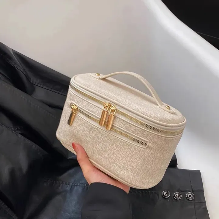 Leather%20PU%20Cosmetic%20Bag%20Portable%20Women's%20Large%20Capacity%20Cosmetic%20Bag%20Multifunctional%20Waterproof%20Cosmetic%20Bag%20-%20Image%207