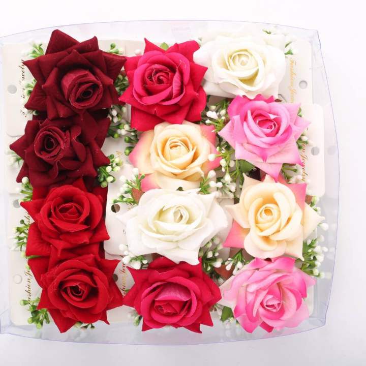 Rose%20Pin%20Hair%20Clip%20For%20Women%20(Pack%20Of%202%20Roses)%20-%20Image%204