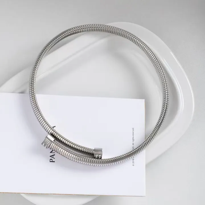 European%20and%20American%20Ins%20Internet%20celebrity%20elastic%20bracelets%20with%20unique%20style,%20fashionable,%20simple%20and%20high-end%20stainless%20ste%20-%20Image%204