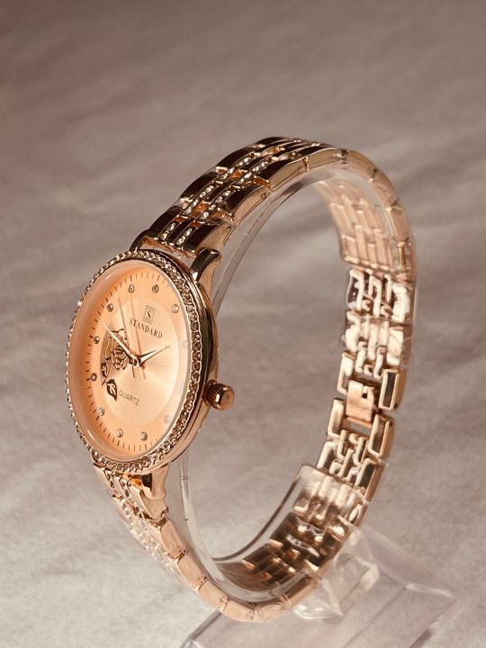 Fashionable%20Rose%20Gold%20Dial%20And%20Strap%20Watch%20For%20Women%20-%20Image%203