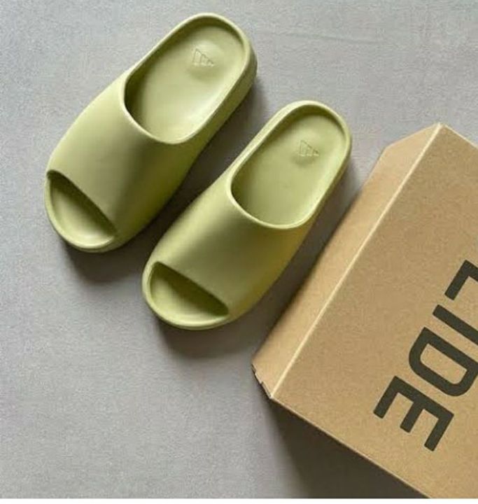 yeezy unisex slides