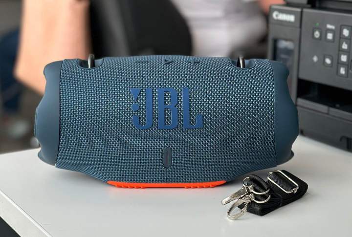 JBL%20Xtrmm%204%20Mini%2016W%20Power%20Wireless%20Bluetooth%20Speaker%20With%20Hanging%20Belt%20JBL%20Real%20Logo%20A%20Grade%20High%20Quality%20Premium%20Xtreme%204%20Mini%20Bluetooth%20Speaker%20High%20Quality%20-%20Image%205