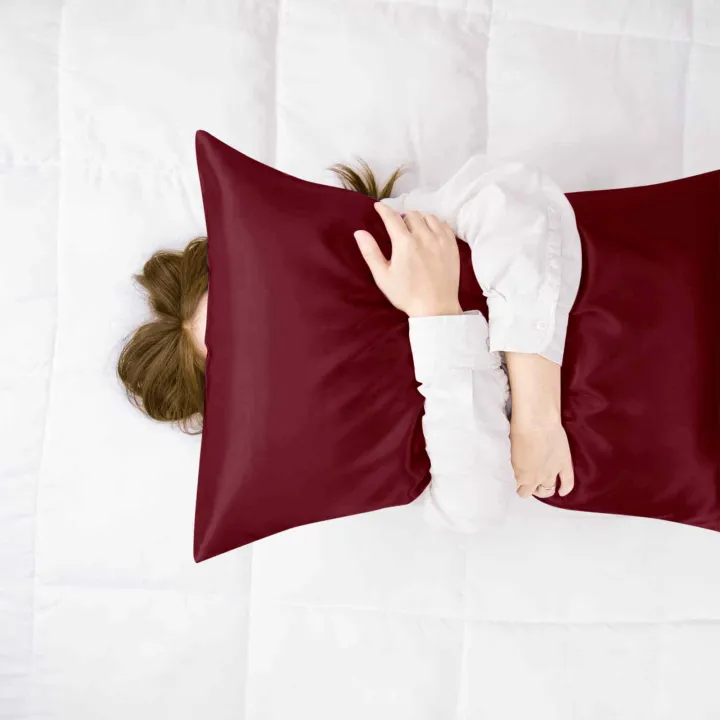 2-piece%20Pure%20Emulation%20Silk%20Satin%20Pillowcase%20Comfortable%20Pillow%20Cover%20Pillowcase%20For%20Bed%20Throw%20Single%20Pillow%20Covers%20-%20Image%205