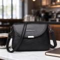 The neutral color bags are suitable for daily commuting and office use. They come in single-shoulder and hand-held styles..