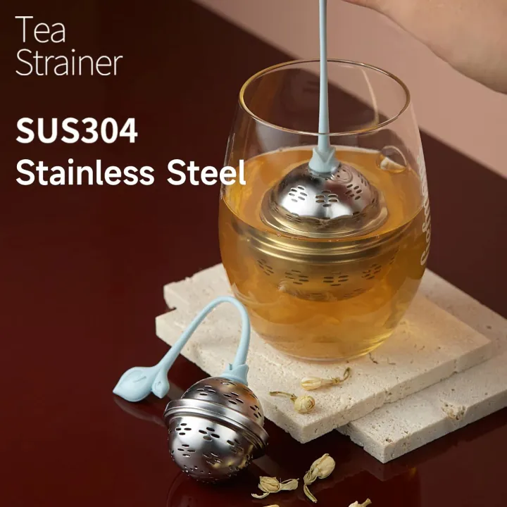 Tea%20Strainer%20with%20Silicone%20Handle%20-%20Perfect%20for%20Loose%20Tea!%20Robust%20Stainless%20Steel%20Tea%20Filter%20with%20Fine%20Mesh%20and%20Practical%20Tea%20Infuser%20Design%20-%20Image%203