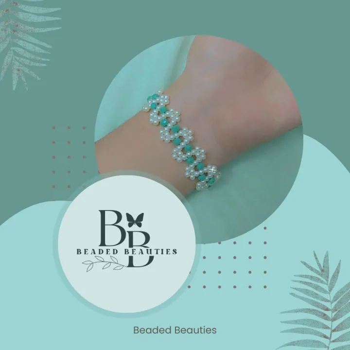 Beaded%20Bracelet%20for%20women%20%7C%20Zigzag%20Design%20%7C%20With%20coloured%20Crystal%20-%20Image%202