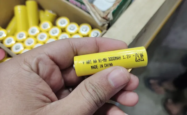 1%20battery%20Cell%20AA%20Ni-MH%20Battery%201.2v%203000mAh%20Cell%20for%20Hair%20trimmer%20shaving%20Machine%20-%20Image%204