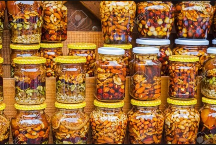 High%20Quality%20Mixed%20Dry%20Fruit%20with%20Honey%201%20Kg%20Jar%20-%20Image%202