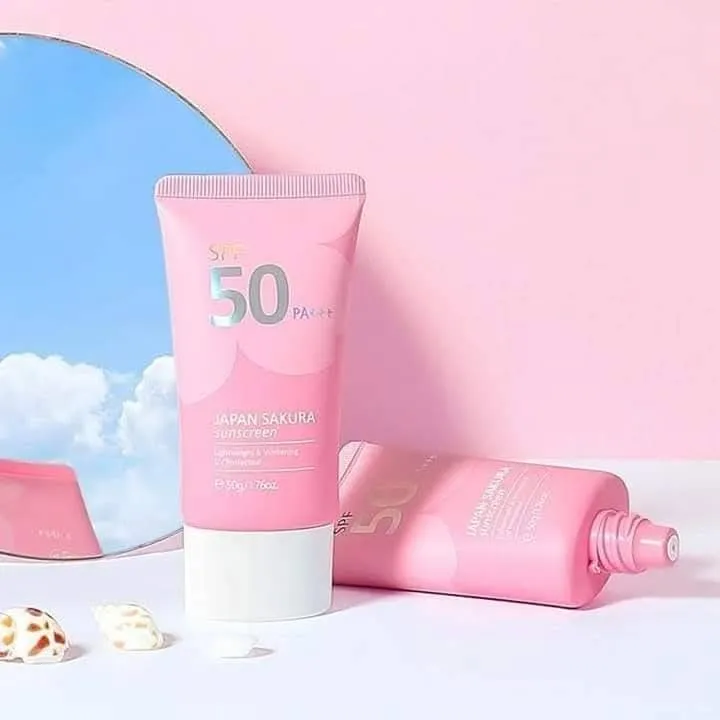 Laikou%20Japan%20Sakura%20Sunscreen%20SPF50%20PA+++%20-%20Image%203